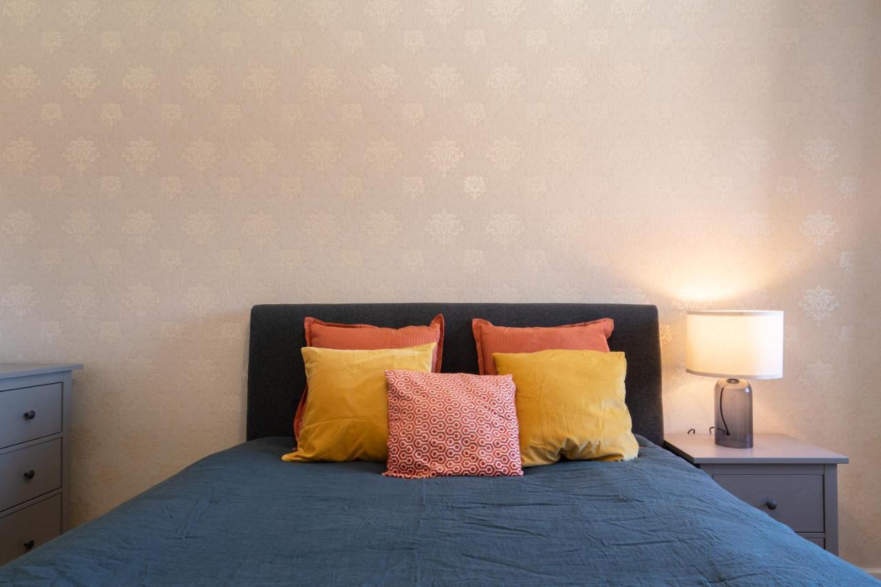 Host Wise Apartment Porto Luaran gambar