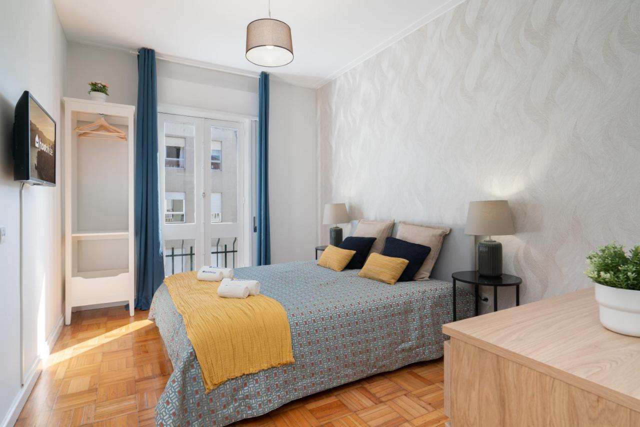 Host Wise Apartment Porto Luaran gambar