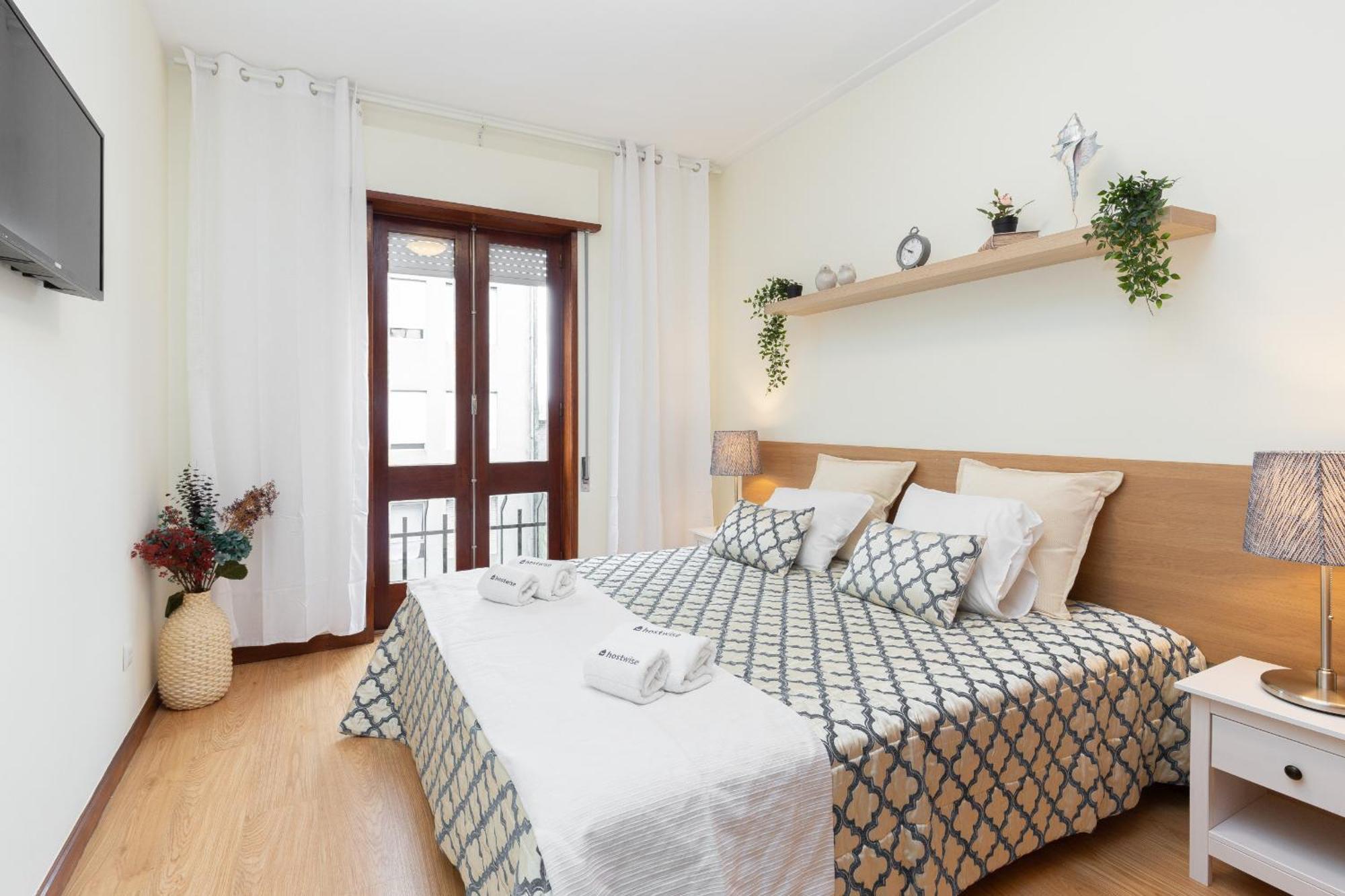 Host Wise Apartment Porto Luaran gambar